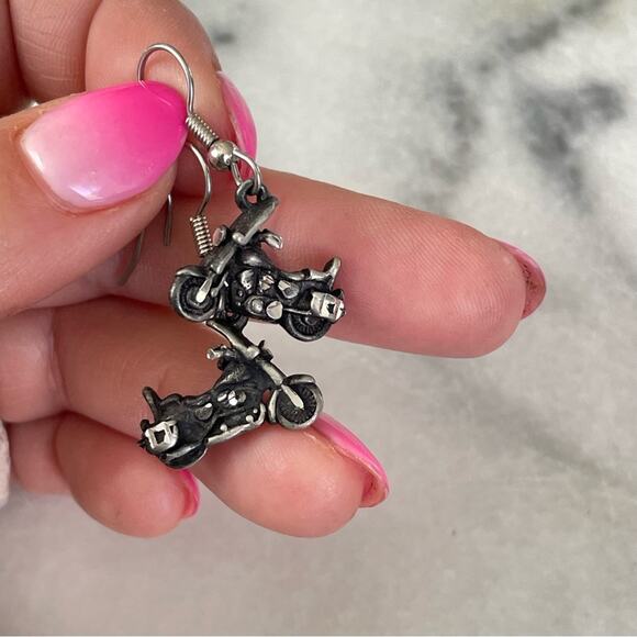 Vintage | 1960s Cast Metal Motorcycle Earrings Silver Tone Black Detailed Rider - Picture 4 of 5